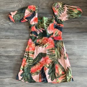 Farm Rio 100% Linen Mini Dress in xs. Lightly Worn.